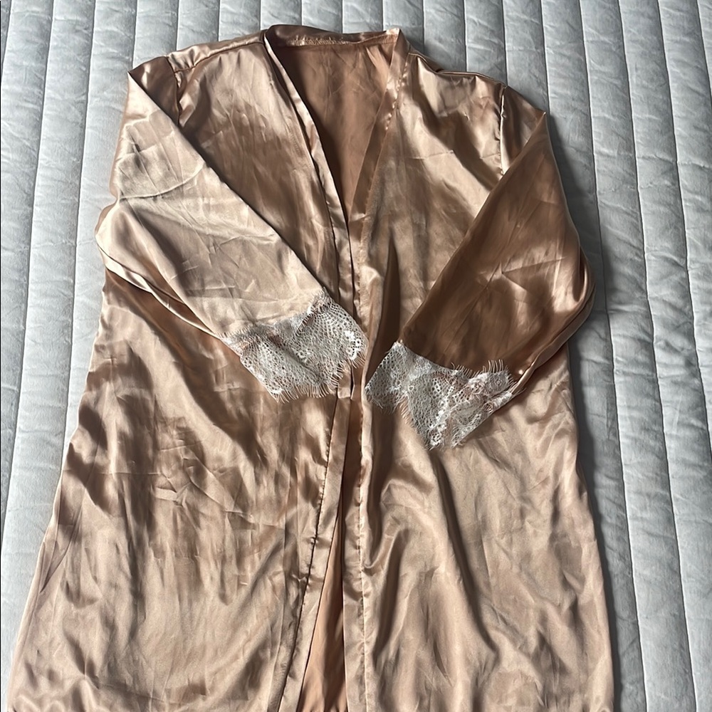 Elegant Tan Lace-Trimmed Robe